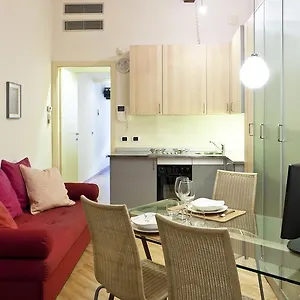 Italianway - Fiori Chiari 20 Milan