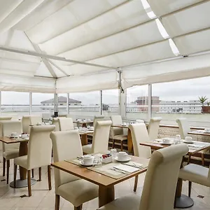 *** Otel Exe Domus Aurea İtalya