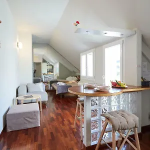Guesthost - Studio Con Balcone Per 2 Persone Milan